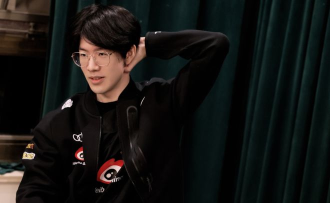 真不是选手在演，CSGO这个影响BUG的局势两年都没修好