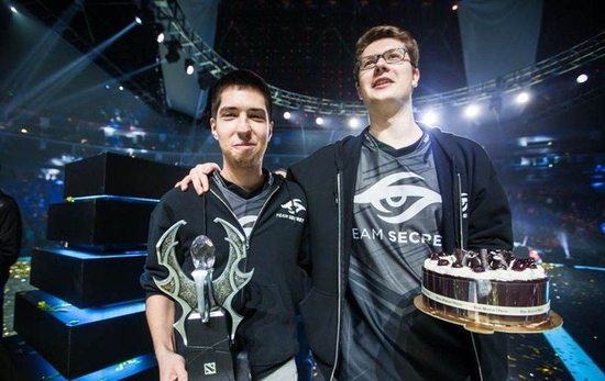 外媒发布lol全球战力排行榜：T1、V5稳居第一、第二 JDG升至第三！