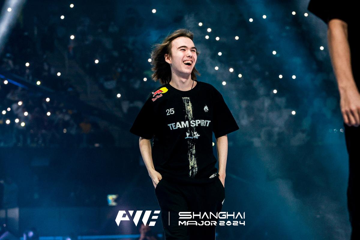 RNG完成翻盘，击败EDG